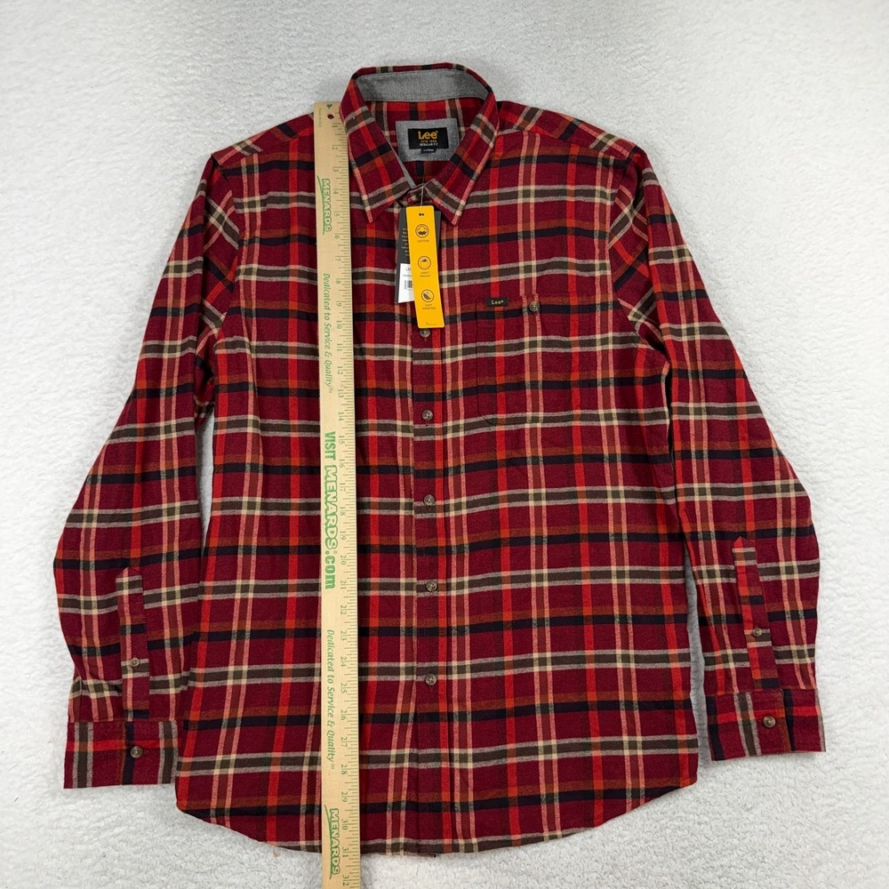Lee Button Up Flannel Shirt Mens Large Regular Fit Red Plaid Long Sleeve NWT - Picture 2 of 8